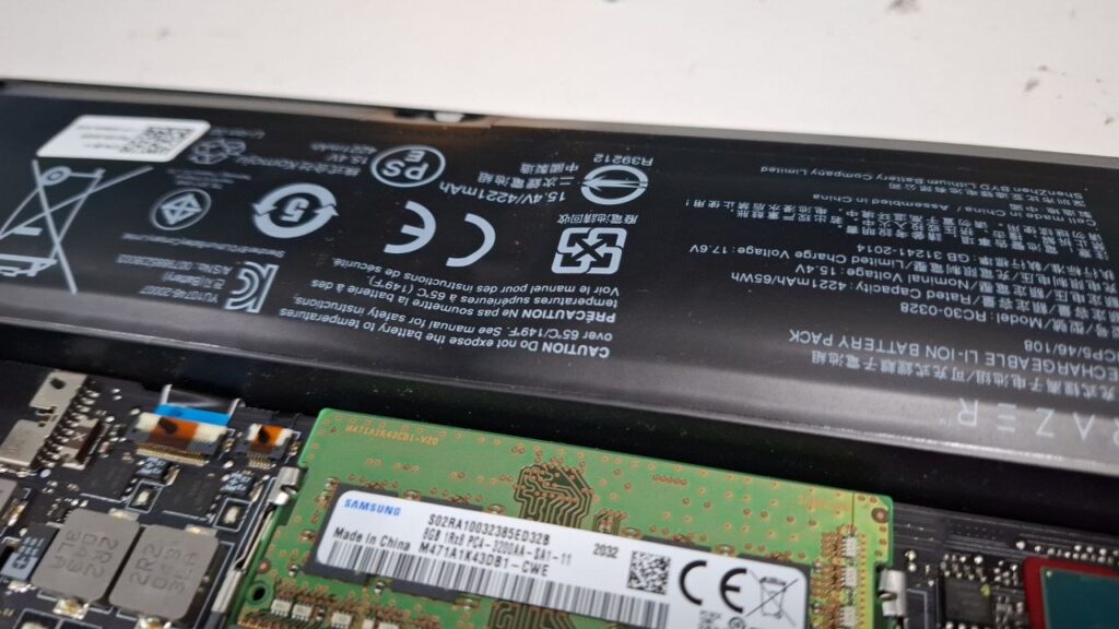 laptop battery swelling